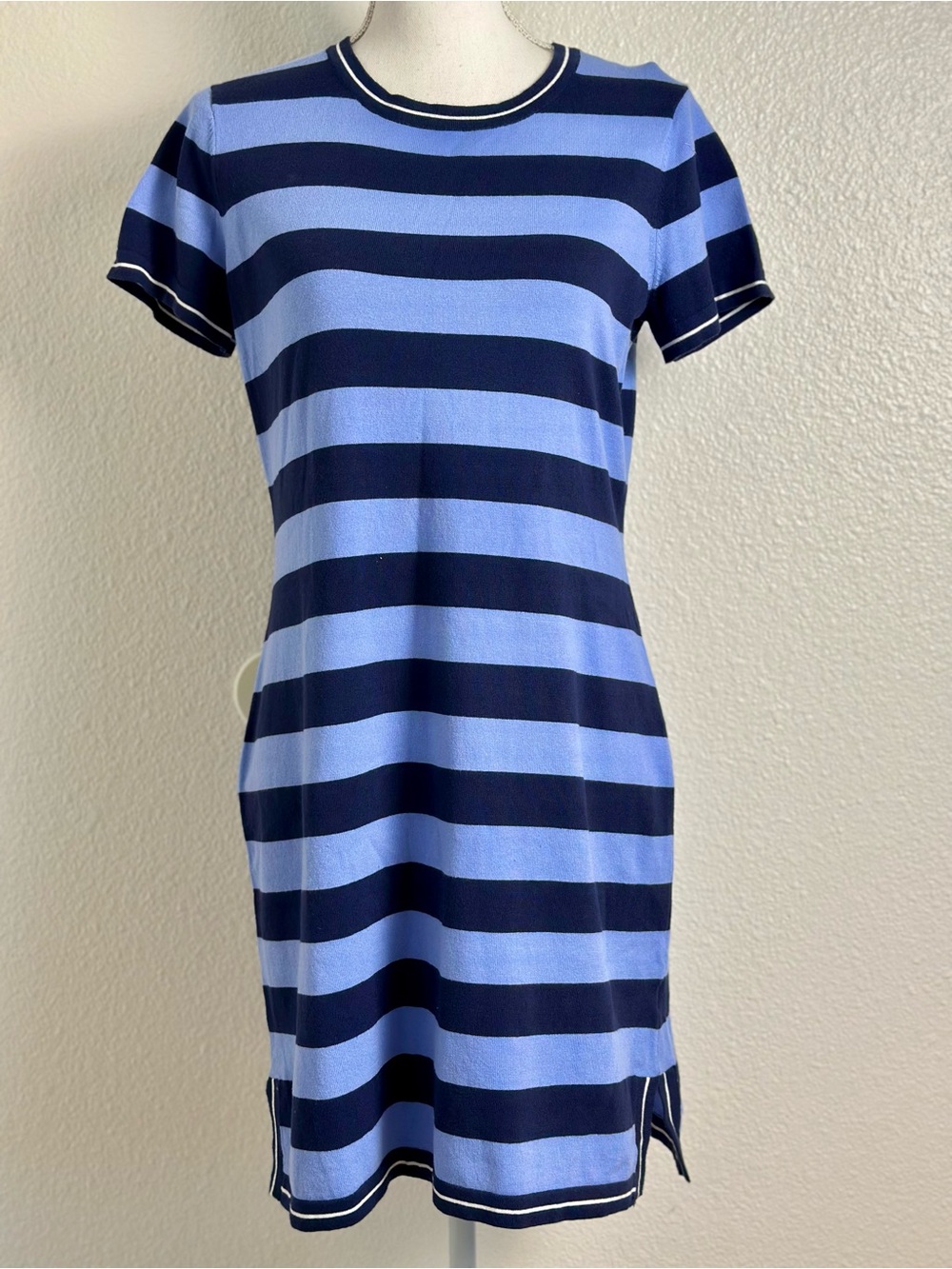 STS Sail to Sable Hydrangea Navy Striped Dress Size Medium